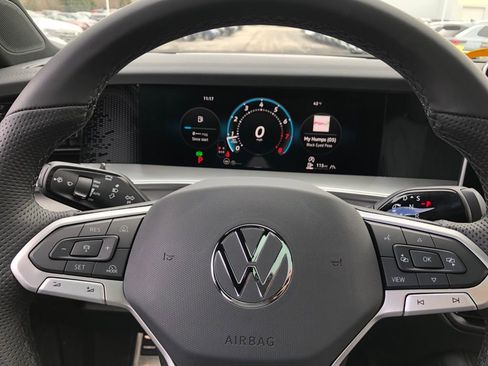 New 2026 Volkswagen Tiguan SE R-Line AWD/4WD image 20