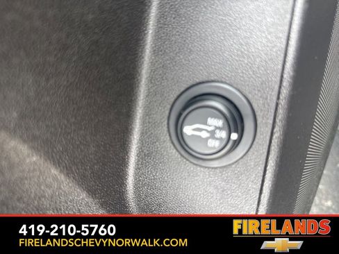 Certified 2018 Chevrolet Equinox LT image 12