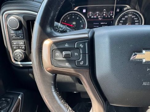 Used 2019 Chevrolet Silverado 1500 High Country w/ High Country Premium Package AWD/4WD image 28