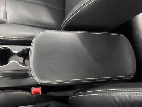 Used 2013 Chrysler 200 Limited FWD image 38