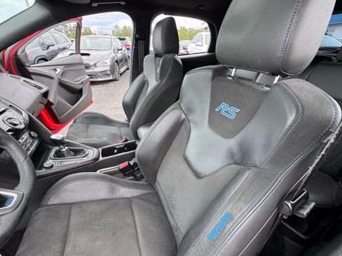 Used 2018 Ford Focus RS image 21