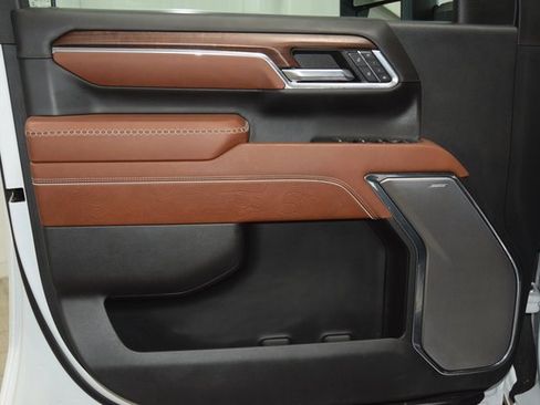 Used 2024 GMC Sierra 2500 Denali Ultimate image 50