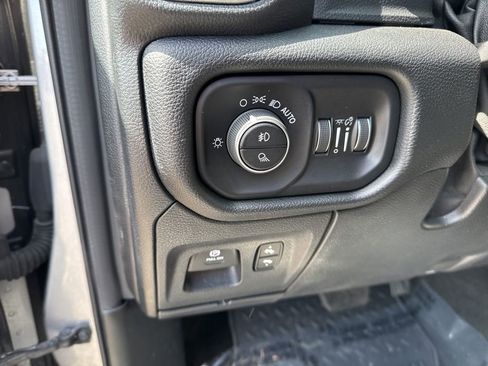 Used 2020 RAM 1500 Laramie AWD/4WD image 10