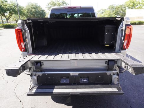Used 2023 GMC Sierra 1500 AT4 w/ AT4 Premium Package AWD/4WD image 12