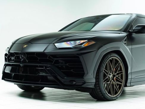 Used 2020 Lamborghini Urus image 11