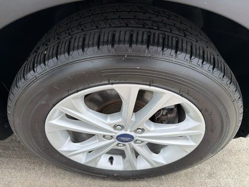 Used 2017 Ford Escape SE AWD/4WD image 18