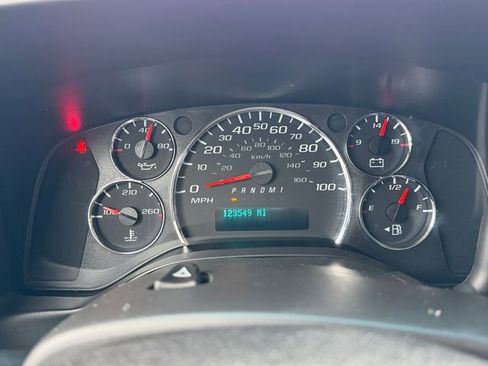 Used 2019 Chevrolet Express 2500 w/ Driver Convenience Package image 19