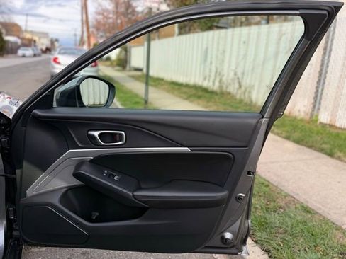 Used 2024 Acura Integra Base image 29