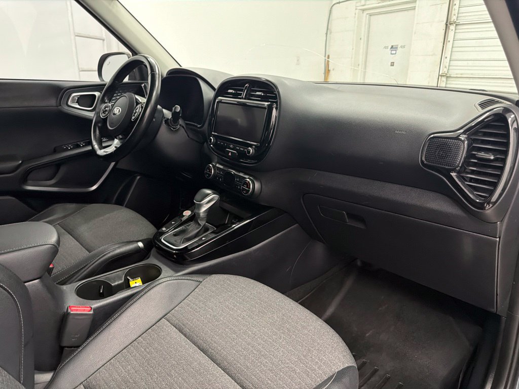 Used 2020 Kia Soul EX w/ Option Group 015 FWD image 31