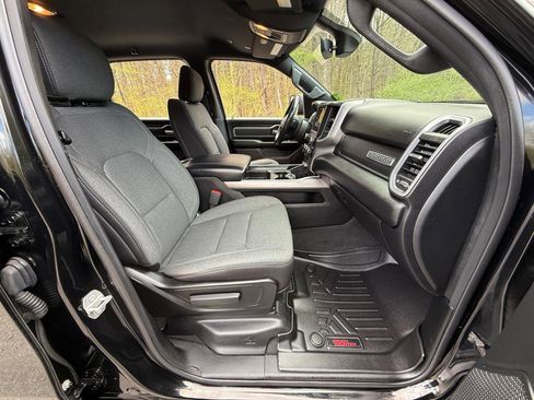 Used 2020 RAM 1500 Big Horn AWD/4WD image 33