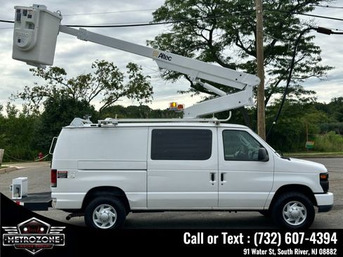 Used 2012 Ford E-350 and Econoline 350 Super Duty RWD image 5