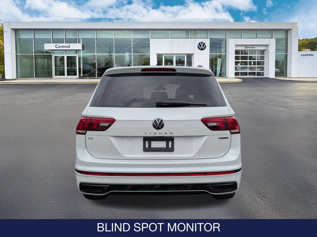 Certified 2023 Volkswagen Tiguan SE R-Line AWD/4WD image 7