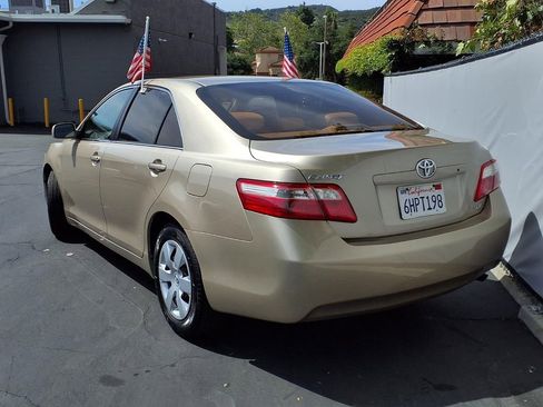 Used 2009 Toyota Camry LE image 5