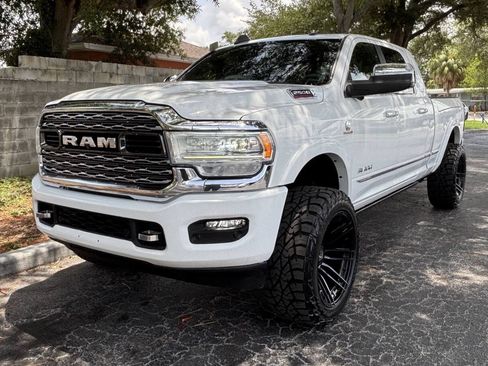 Used 2021 RAM 2500 Limited AWD/4WD image 3
