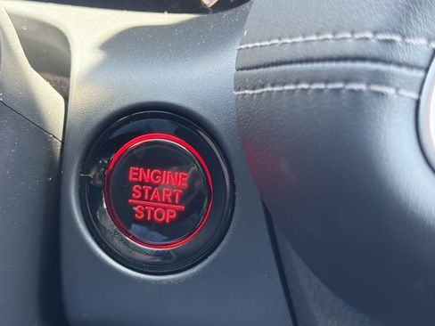 New 2026 Honda HR-V EX-L image 23