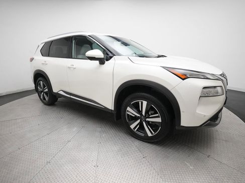 Certified 2023 Nissan Rogue SL w/ SL Premium Package AWD/4WD image 37