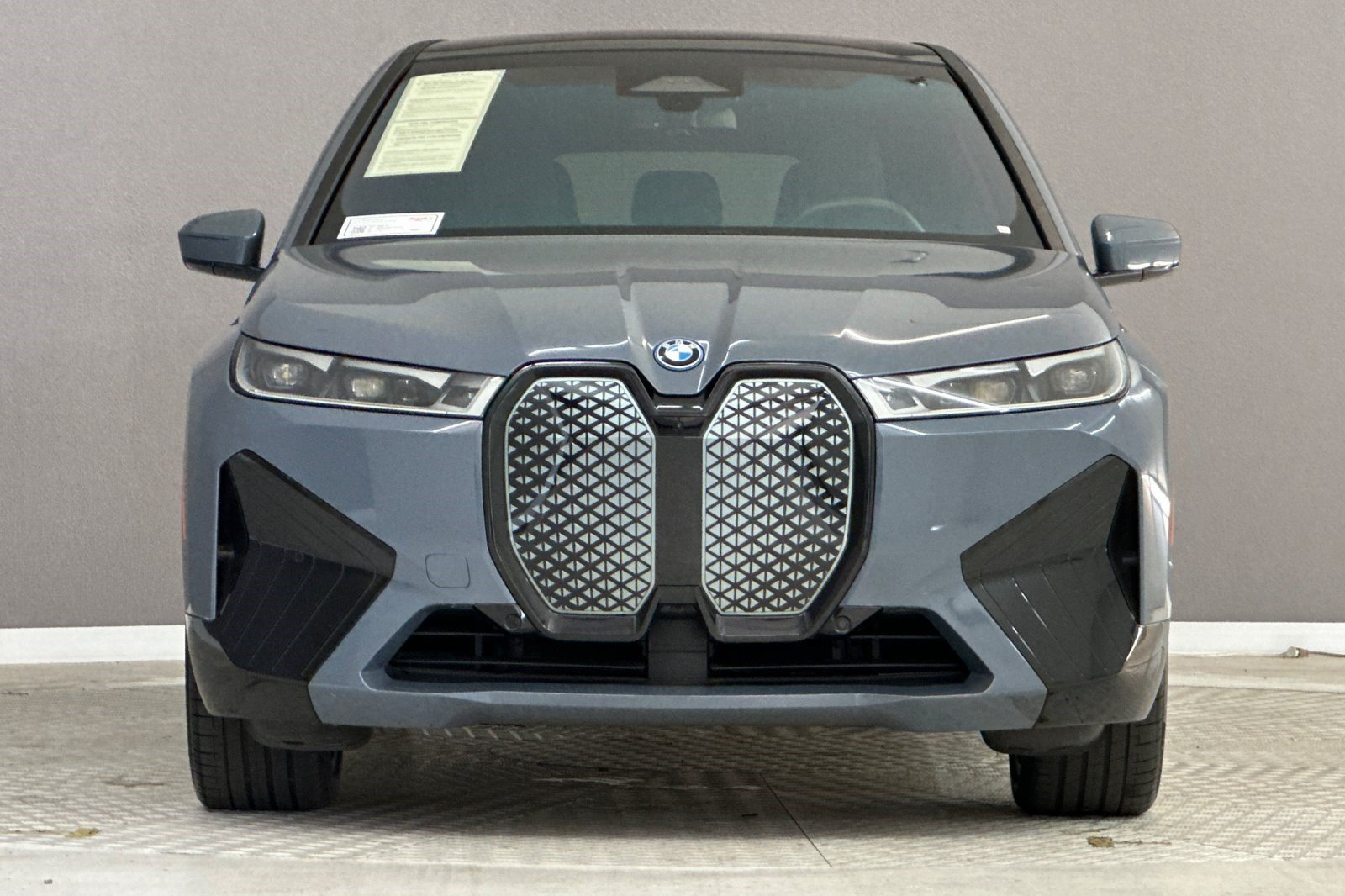 Certified 2024 BMW iX xDrive50 w/ Sport Package AWD/4WD image 5