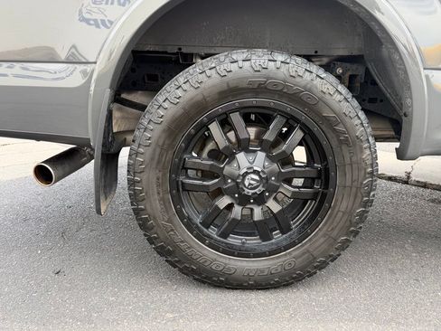 Used 2018 Ford F150 XLT w/ Equipment Group 302A Luxury AWD/4WD image 10