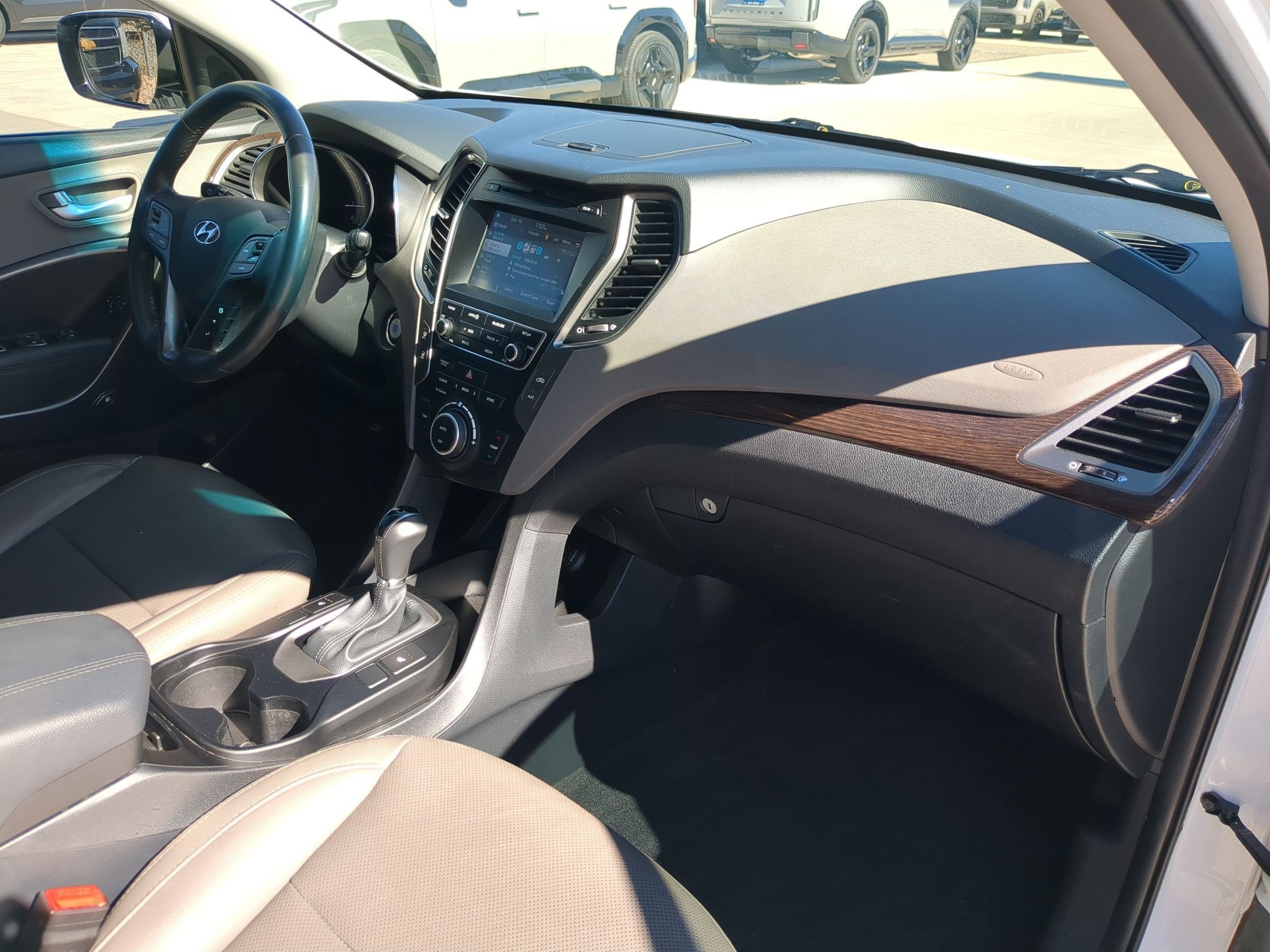 Used 2017 Hyundai Santa Fe Sport AWD/4WD image 27