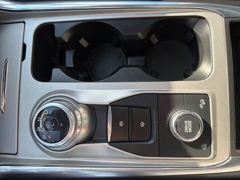 Certified 2022 Ford Explorer XLT w/ Equipment Group 202A image 39