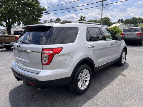 Used 2012 Ford Explorer XLT AWD/4WD image 5
