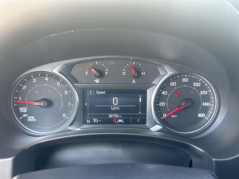 Used 2024 GMC Terrain SLE w/ Driver Convenience Package AWD/4WD image 17