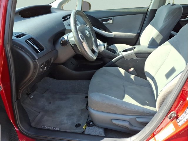 Used 2014 Toyota Prius Two FWD image 18
