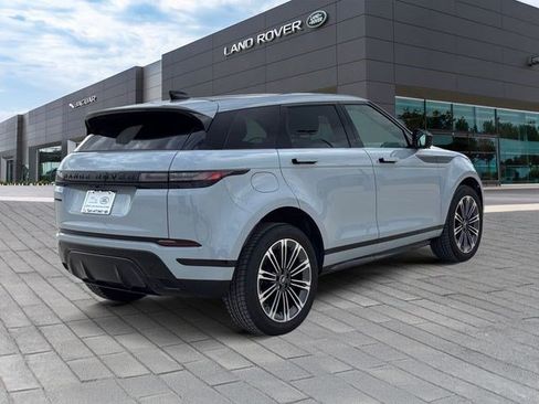 Used 2026 Land Rover Range Rover Evoque Dynamic SE AWD/4WD image 5