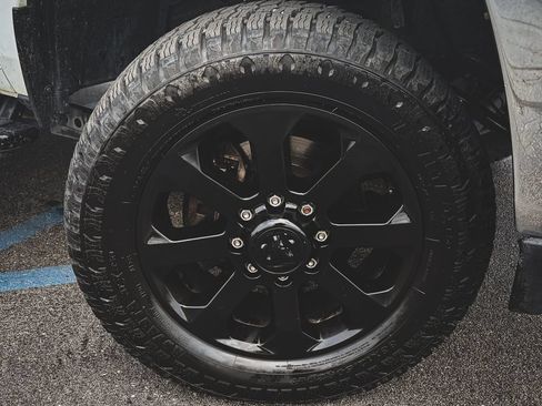 Used 2019 RAM 2500 Big Horn AWD/4WD image 28