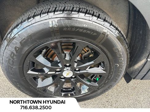 Used 2020 Chevrolet Equinox LS FWD image 32