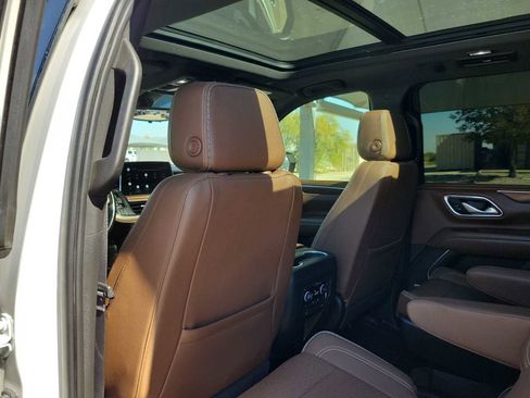 Used 2022 Chevrolet Suburban High Country w/ Max Trailering Package image 12