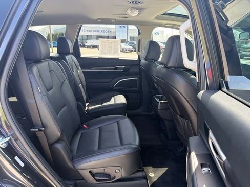 Used 2025 Kia Telluride S AWD/4WD image 24