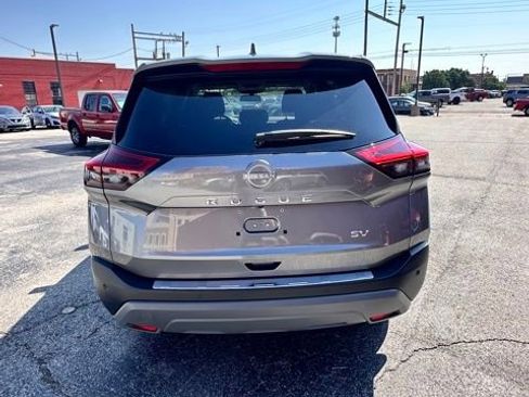 Certified 2023 Nissan Rogue SV image 8