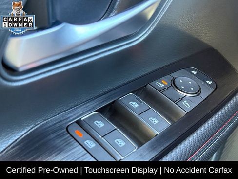 Certified 2025 Nissan Kicks SR image 28