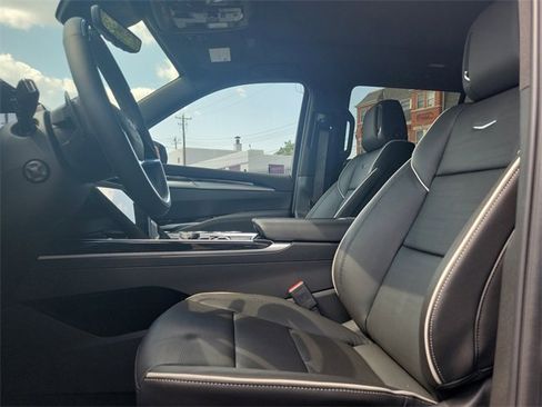 New 2025 Cadillac Escalade Sport w/ Touring Package image 22