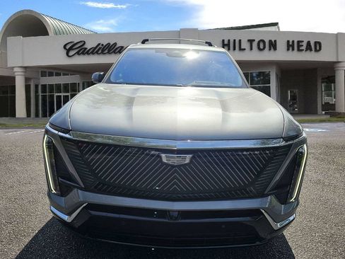 Used 2026 Cadillac Vistiq Premium Luxury AWD/4WD image 9