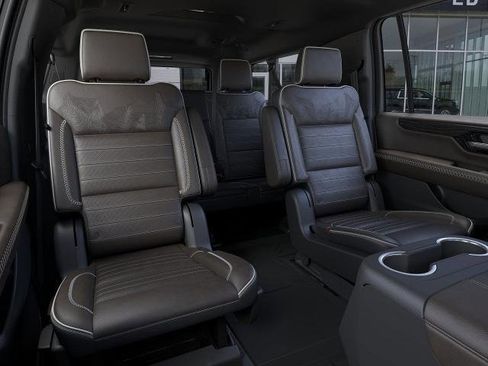 New 2026 GMC Yukon XL Denali Ultimate AWD/4WD image 17