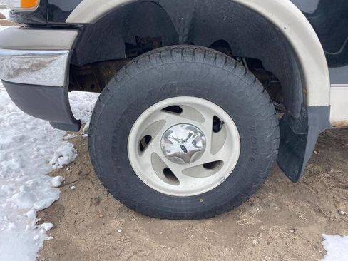 Used 2003 Ford F150 XLT image 11