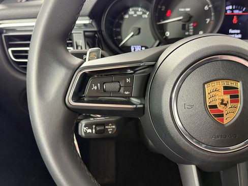 New 2025 Porsche Macan image 18