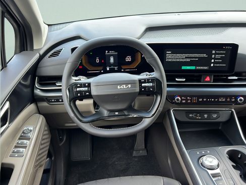 New 2027 Kia Carnival LXS FWD image 12