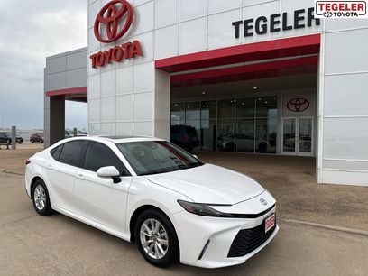Used 2025 Toyota Camry LE w/ Convenience Package