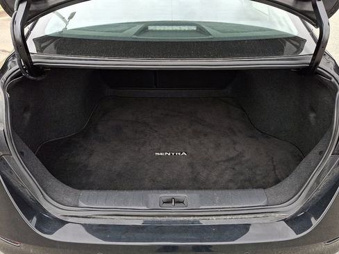 Used 2024 Nissan Sentra SV image 21