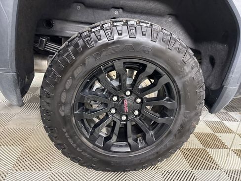 Used 2023 GMC Sierra 1500 AT4X image 34