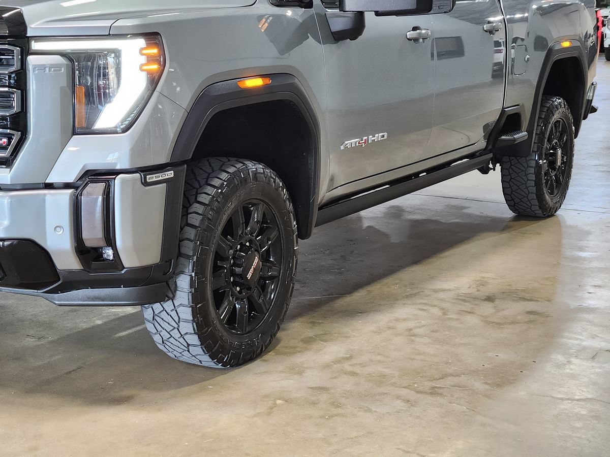 Used 2024 GMC Sierra 2500 AT4 w/ AT4 Premium Plus Package AWD/4WD image 15