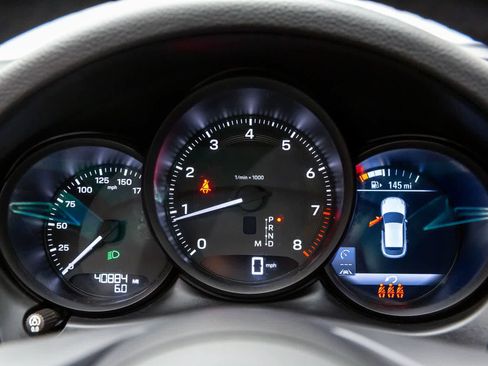 Used 2022 Porsche Macan image 17