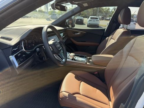 Used 2025 Audi Q8 Premium Plus AWD/4WD image 4