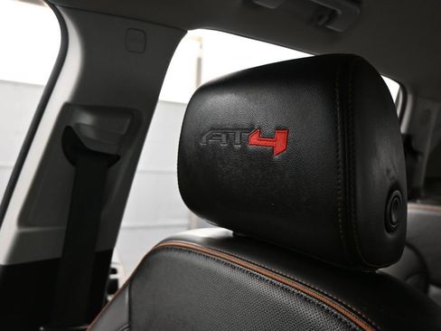 Used 2022 GMC Acadia AT4 w/ Technology Package AWD/4WD image 2