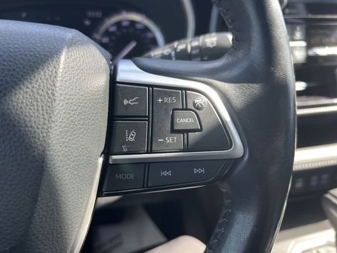 Used 2022 Toyota Highlander XSE image 20