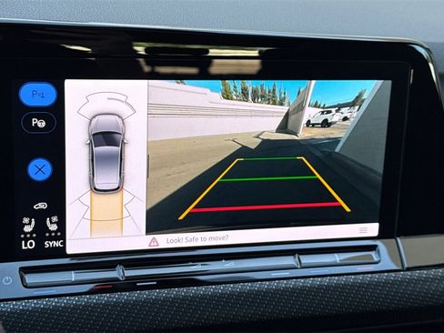 Used 2024 Volkswagen Golf R image 24