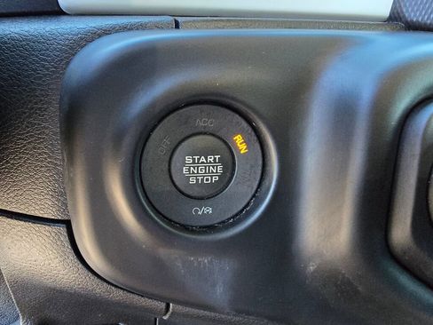 Used 2021 Jeep Wrangler Unlimited Sport AWD/4WD image 23
